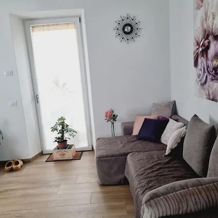 Semesterbostad Lostelada By Interhome Colico